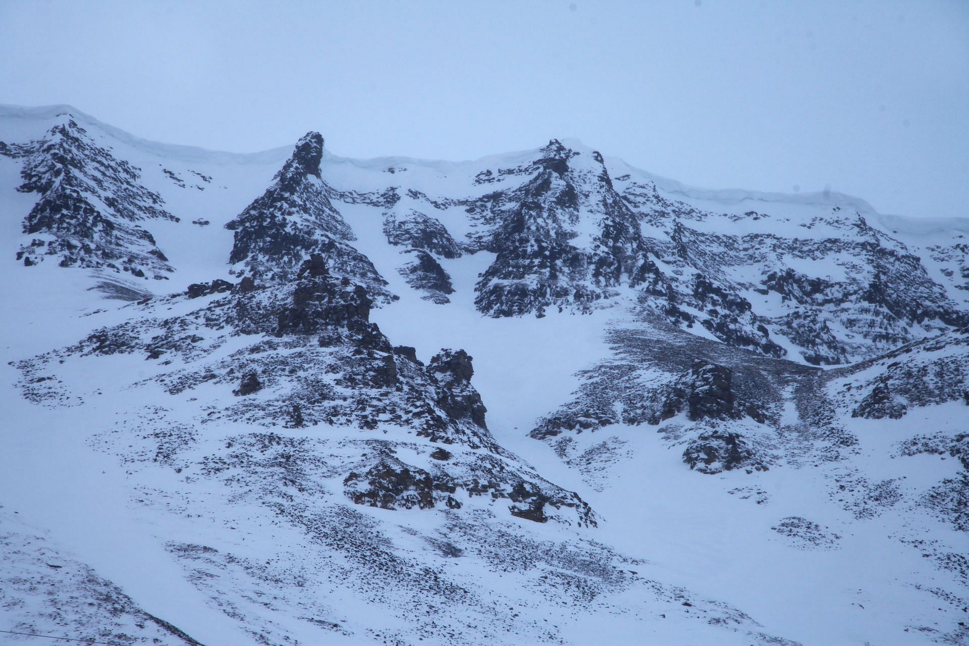 Norway, Longyearbyen: Parts of the plateau mountain near the polar town of Longyearbyen are covered by snow. (Photo by Steffen Trumpf/picture alliance via Getty Images)